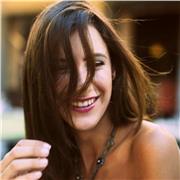 Docente di italiano impartisce lezioni e aiuto compiti italiano per scuola primaria e secondaria